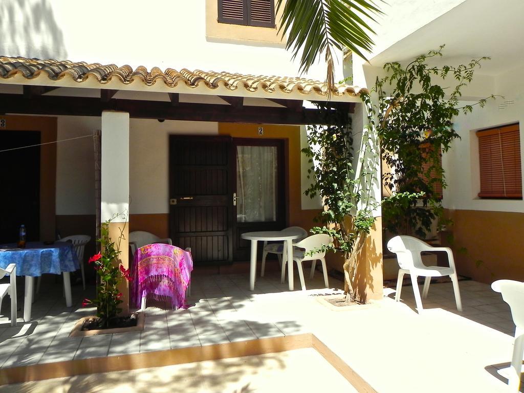 Viviendas Turisticas Vacacionales Allida Playa Migjorn Luaran gambar